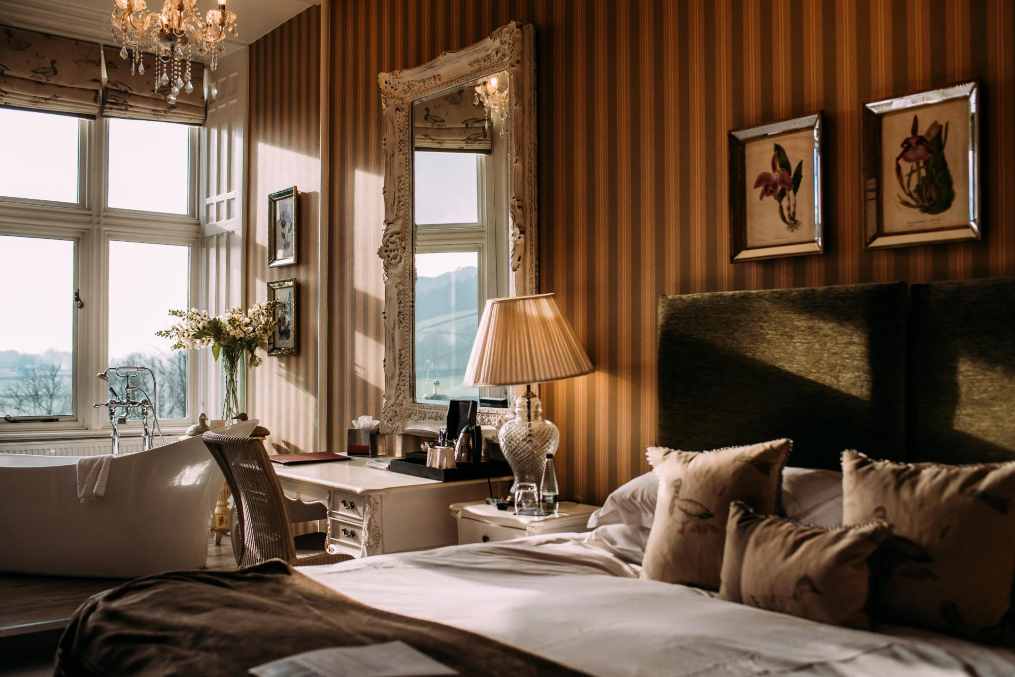 Falcon Manor, Settle