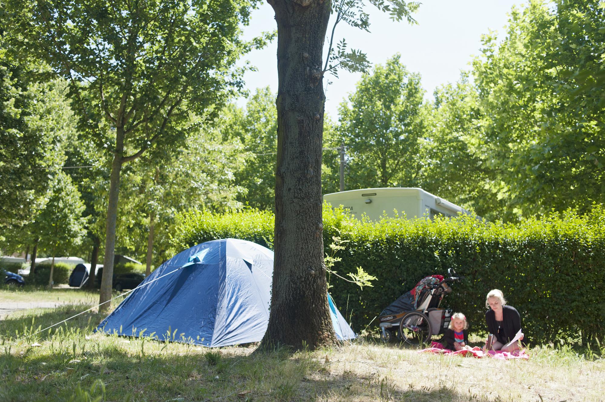 Campsites in Ile De France holidays at Glampingly
