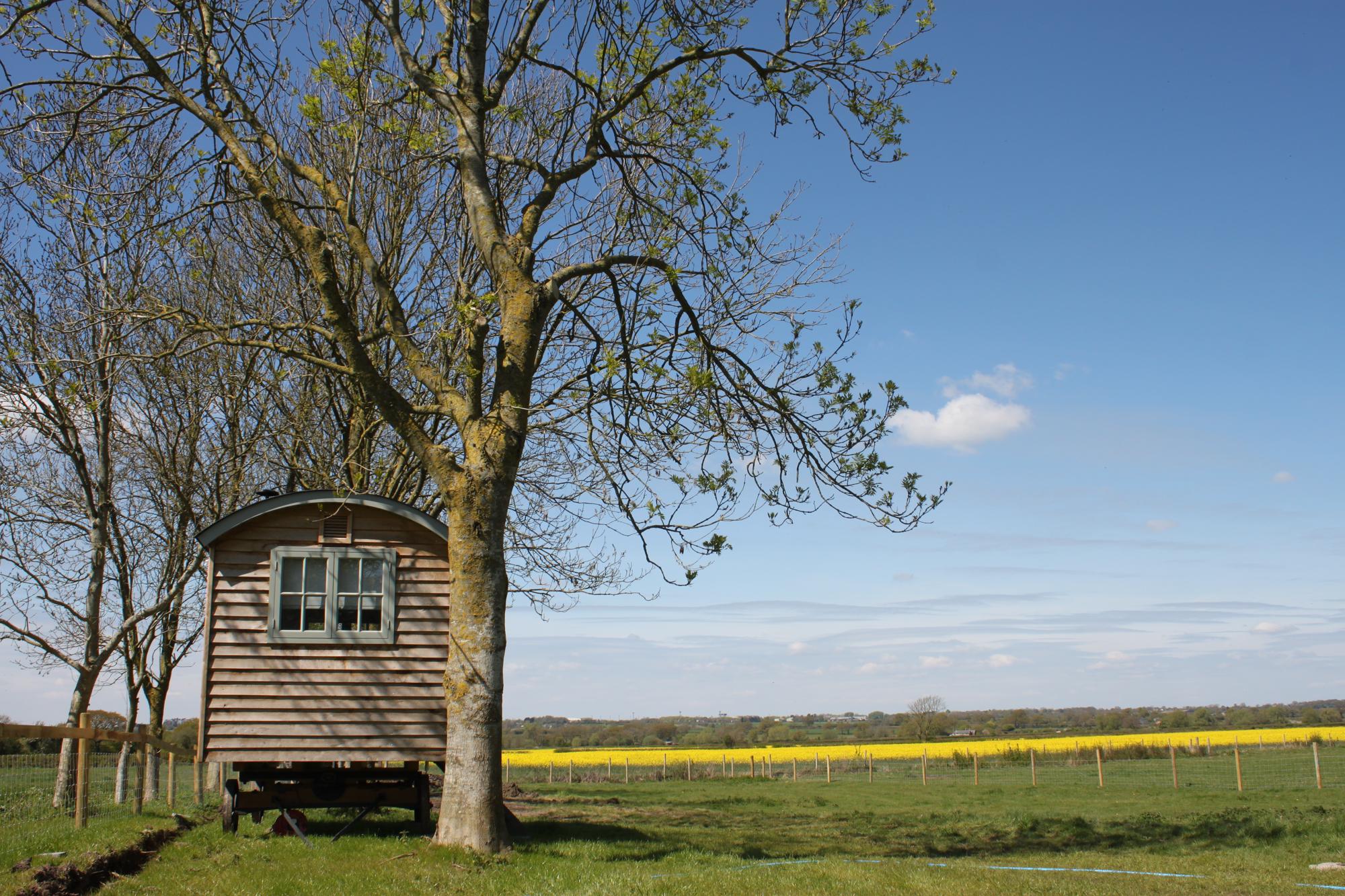 Glamping in Avebury holidays at Glampingly
