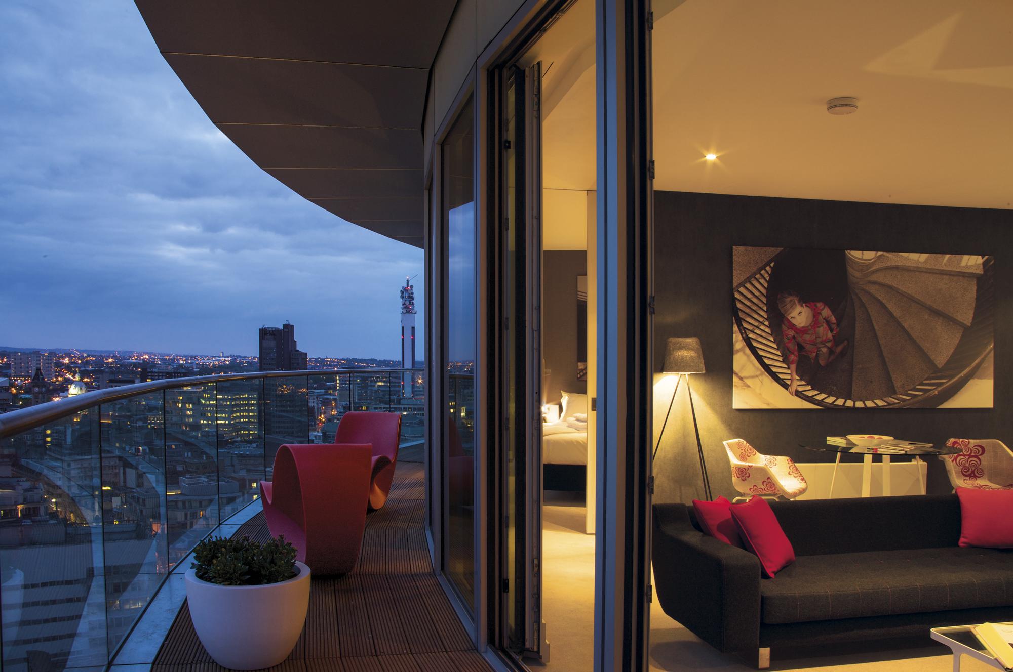 Hotels in Birmingham holidays at Cool Places