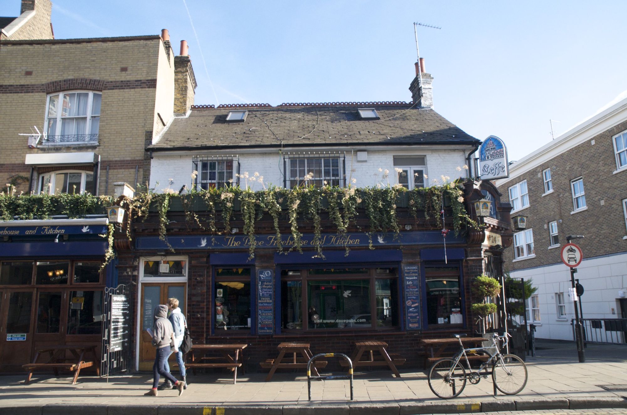 Hotels, B&Bs & Self-Catering in Hackney London - Cool Places to Stay in the UK