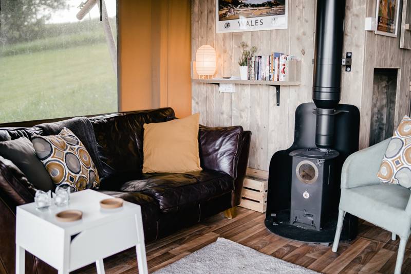 Family-friendly safari tent 