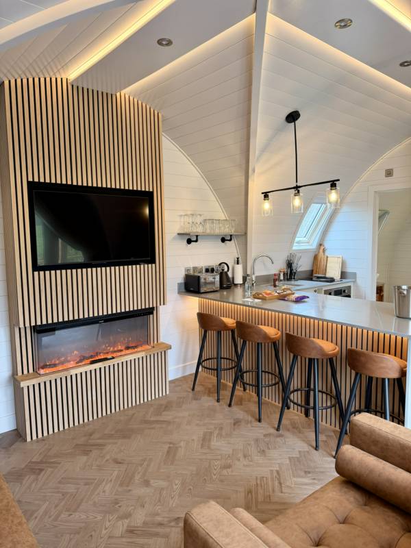 NEW Executive - Woodpecker View