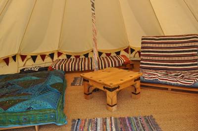 Bell Tent 3 field pitched MAPLE with porch
