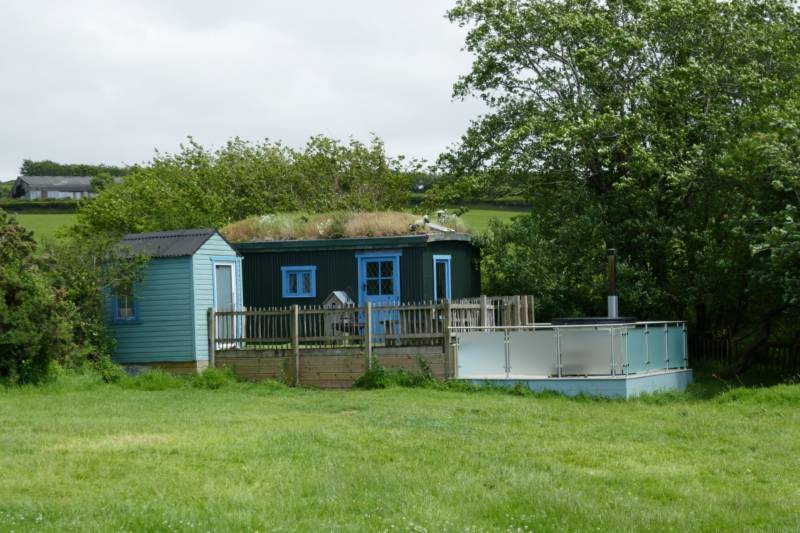 The Drovers Hut and hot tub
