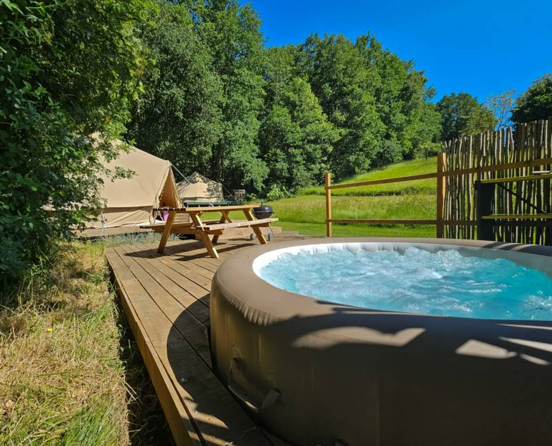 COSY 6m Bell Tent with Jacuzzi
