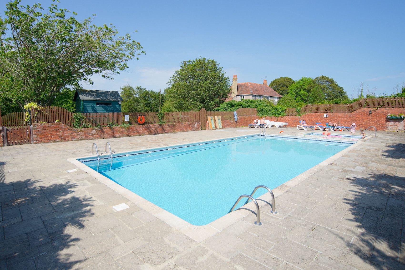 nearby swimming pools